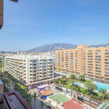 Stunning Marina View 아파트 푸엔히롤라