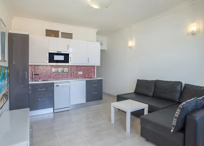 Stunning Marina View *