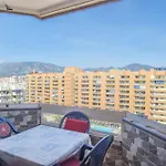 Stunning Marina View شقة